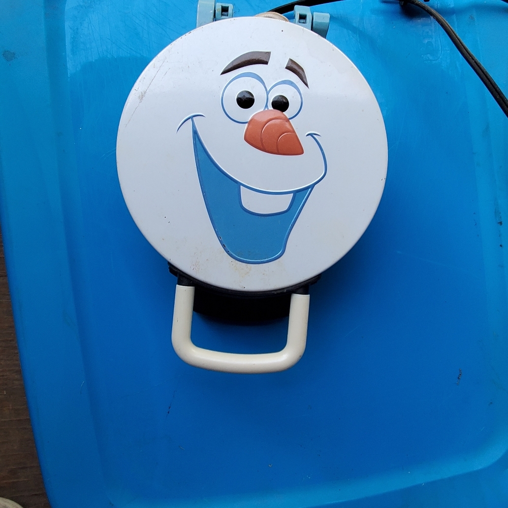 Olaf waffle maker